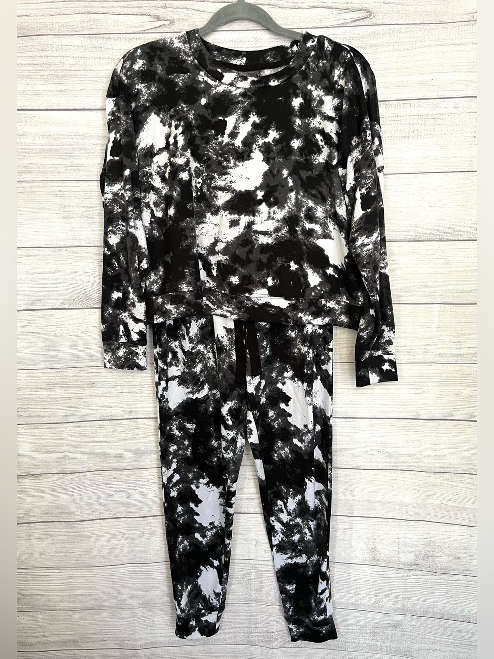 Jenni | Black & White Tie-Dye Lounge Jogger Set - Picture 1 of 4